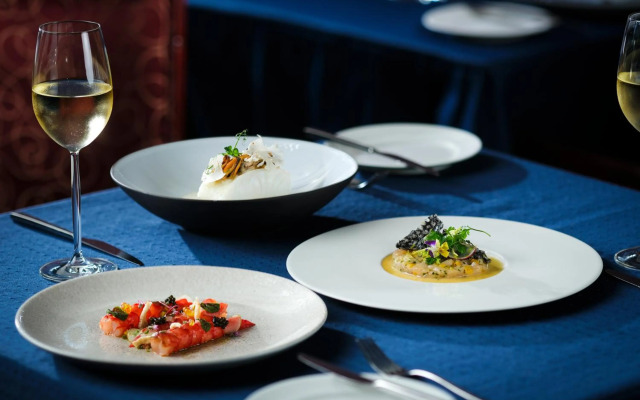 Sheraton Hong Kong Hotel & Towers