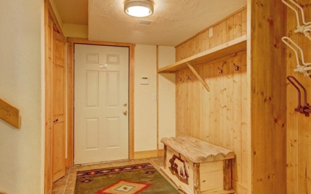 Barton Cabin by RedAwning