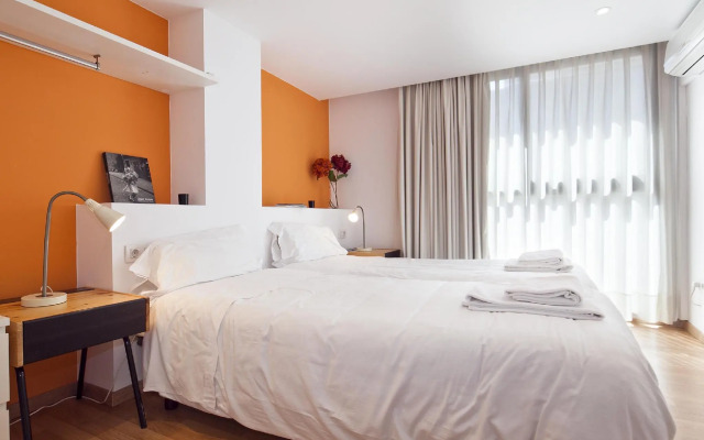 Inside Barcelona Apartments Sants