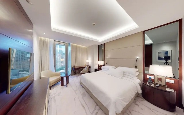 Stunning 2 Bed Address Sky View Best Layout