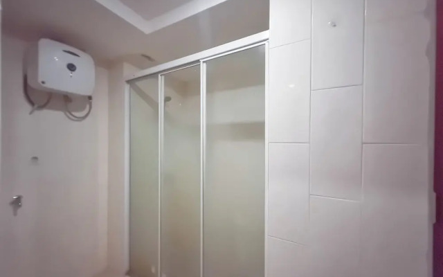 Relaxing And Stylish Studio At Mataram City Apartment