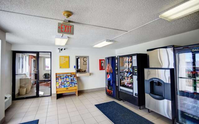 Motel 6 Council Bluffs, IA - Omaha East