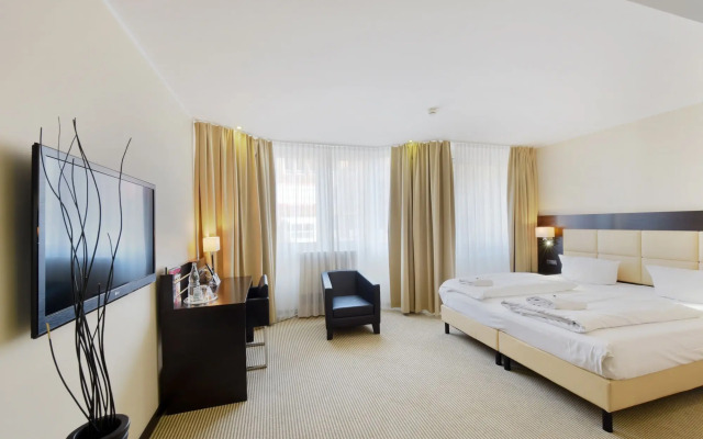 Zi Hotel & Lounge