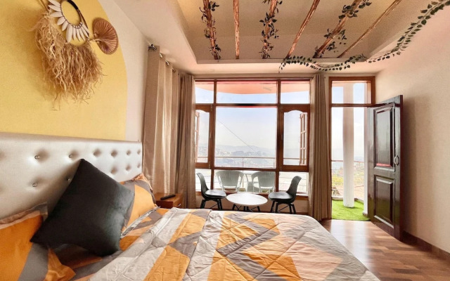 Siesta Homestay 1BR - balcony in shimla