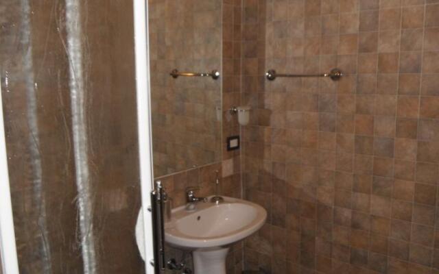 La Tana Degli Artisti