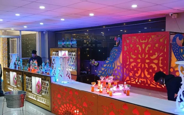 The Ritz By OYO Rooms