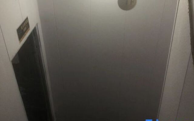 Xiangxiang Homestay (Wuhuan Avenue Subway Station Hailin Square)
