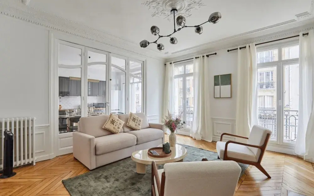 Sublime Apartment in the Heart of Paris