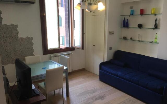 Ca' Santa Marta Apartment