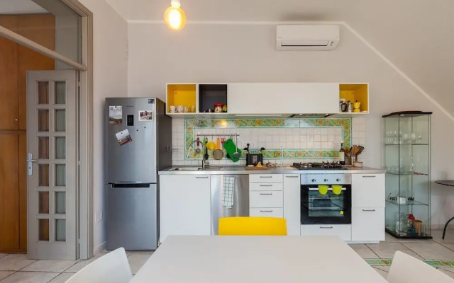 Bright Rooftop by Napoliapartments