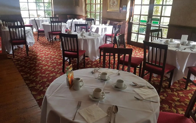 Bredbury Hall Hotel