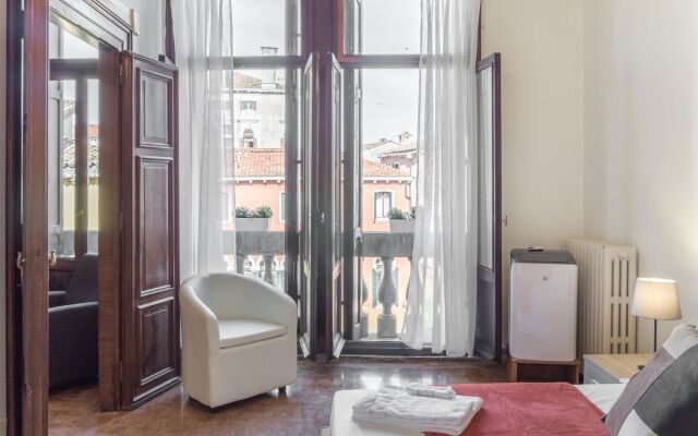 Riva Palace Apartments