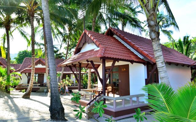 First Bungalow Beach Resort