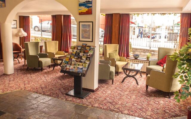 Alcock & Brown Hotel