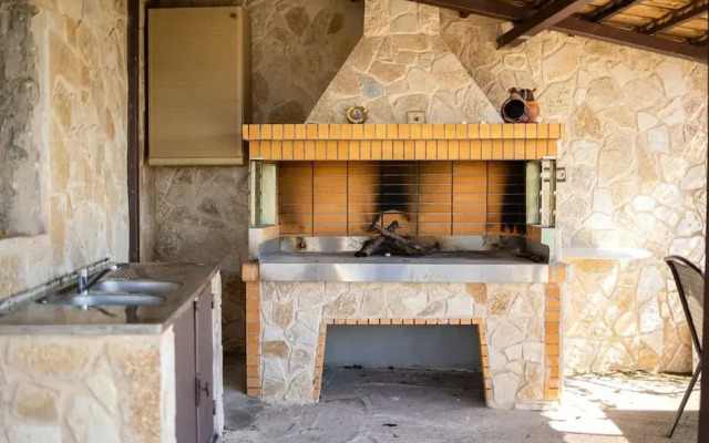 Verga Beachside Getaway With Panoramic Seaviews
