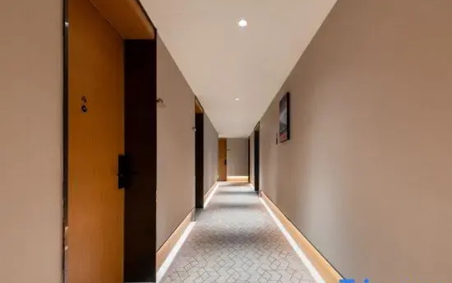 Meihe Hotel Yellow Crane Tower Branch