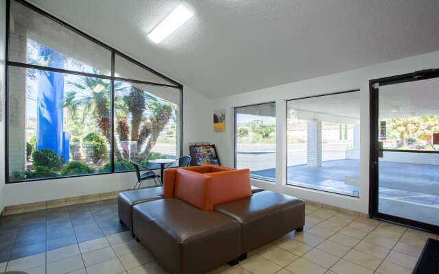 Motel 6 Kingman, AZ - Route 66 West