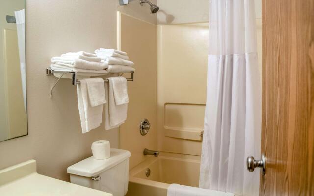 Magnuson Hotel Ironwood