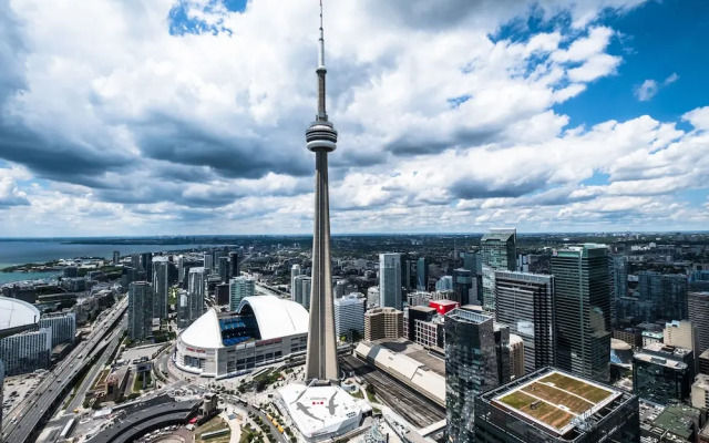 Condo in the sky with a breathtaking view