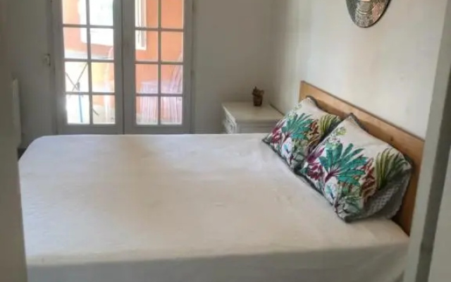 Belle residence au centre de Saint Tropez avec piscine et garage