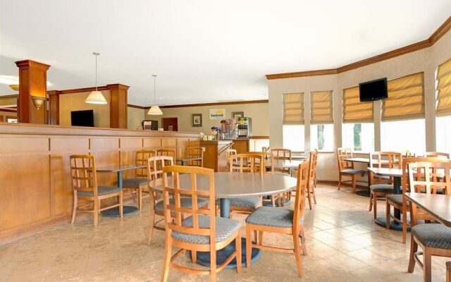 Days Inn - St. Louis/westport