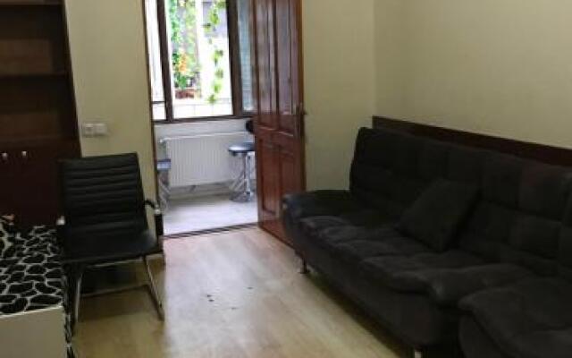 Hostel Green