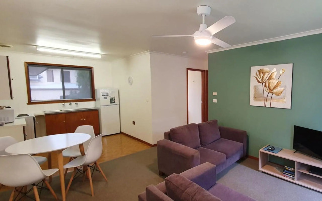 Eastern Beach Units #6