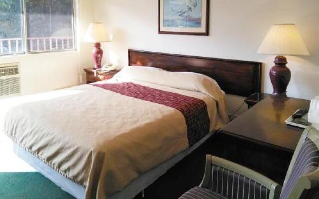 Port City Inn