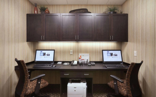 Hampton Inn & Suites Williston