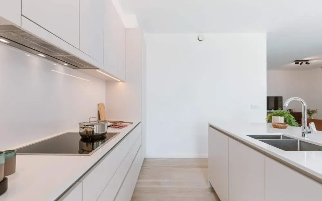 Beautifully Decorated Apartment Close to the sea