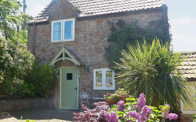 Hollies Cottage