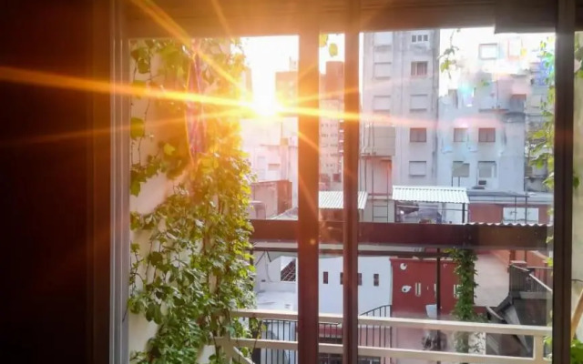 HERMOSO MONOAMBIENTE!! UBICACIÓN IDEAL!! PRECIO ÚNICO!i