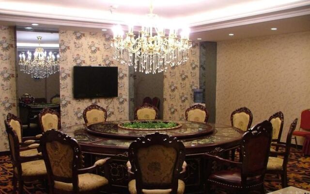 Lvliang Double Yu The Holiday Hotel