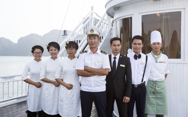 Hera Classic Boutique Cruises