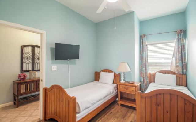 Legacy Towers I Penthouse