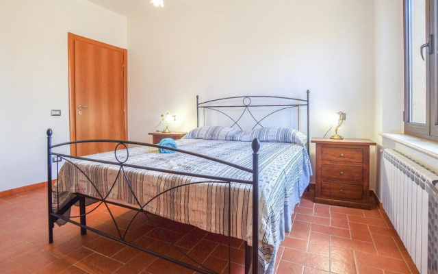 Beautiful Home in Chiusdino With Wifi and 5 Bedrooms