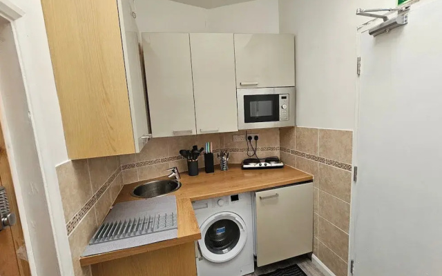 City Centre Studio - Easy Transport Links