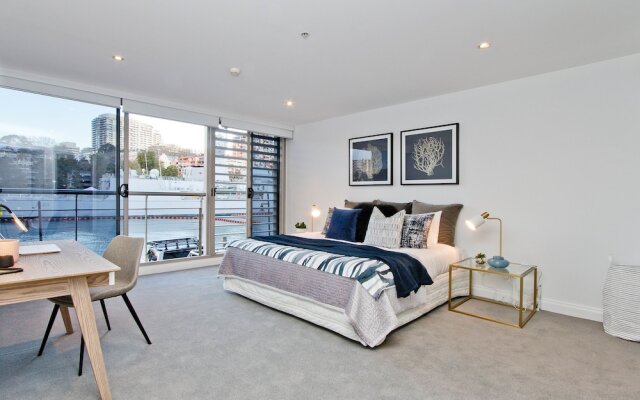 Absolute Sydney Harbour Front Luxury With Parking