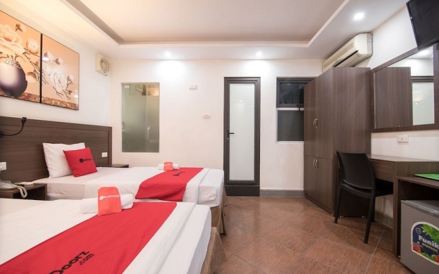 RedDoorz near Le Van Luong Street – Guest Rooms – Hanoi