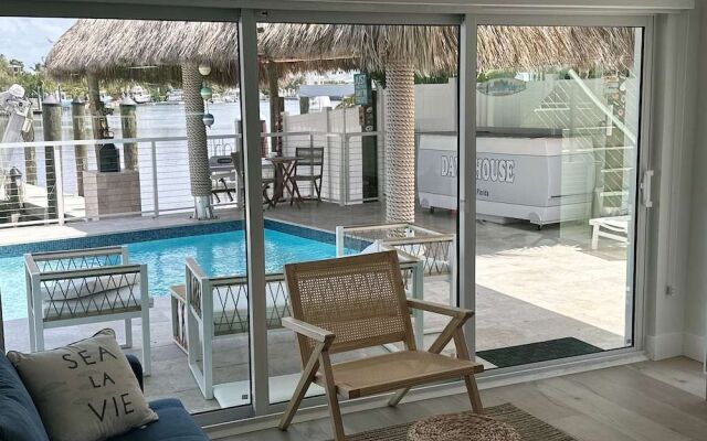 Treasure Harbor Hideaway