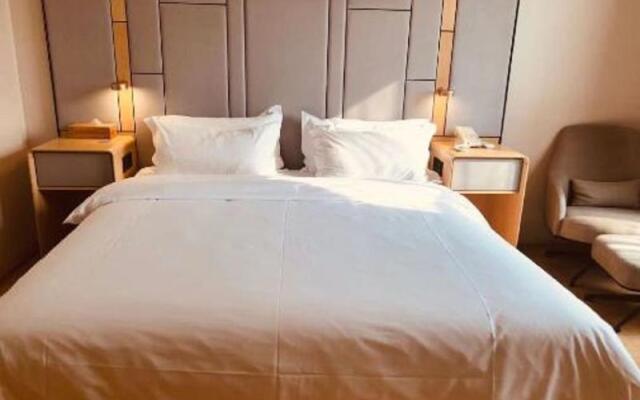 Ji Hotel (Deqing Yuyingfang)