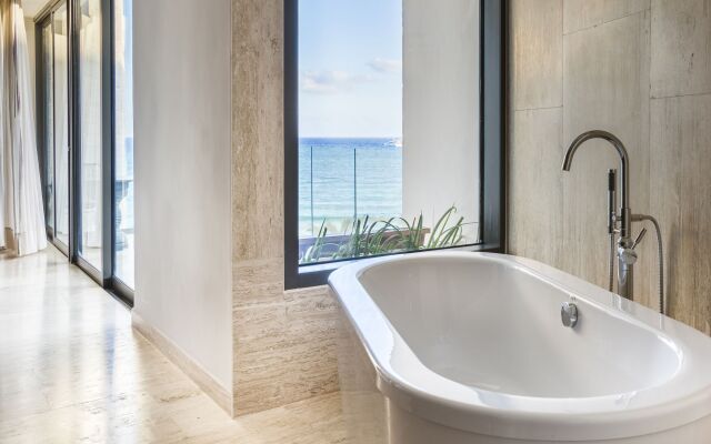 Thompson Playa Del Carmen Beach House