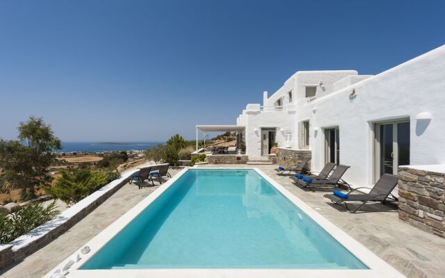 Niriides Luxury Villas