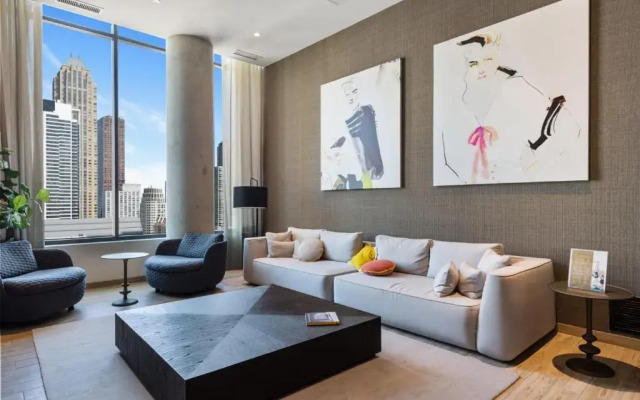 Cloud9 - River North at Aurelien