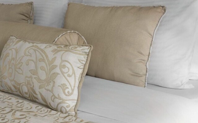 Taylors Hill Boutique Hotel