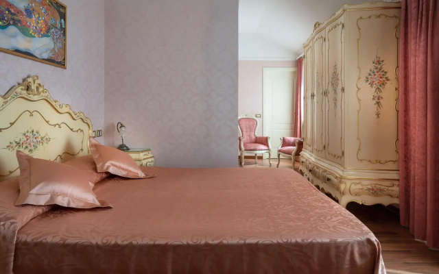 Hotel President
