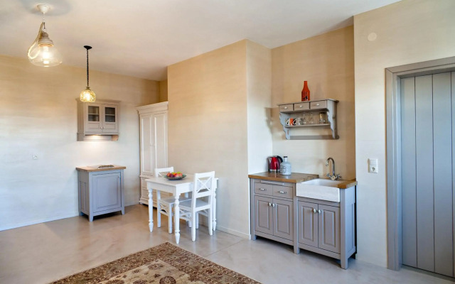 Haones Suites
