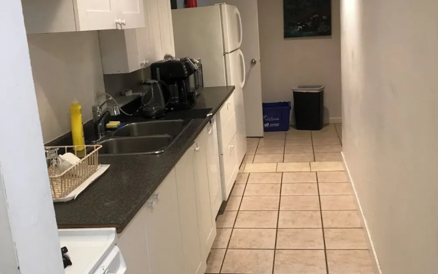 West Broadway guesthouse
