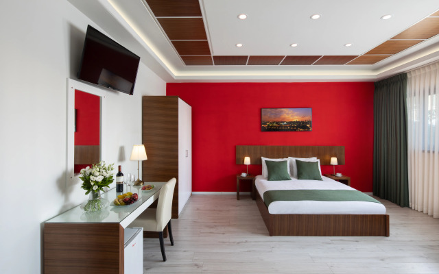 Legacy Hotel