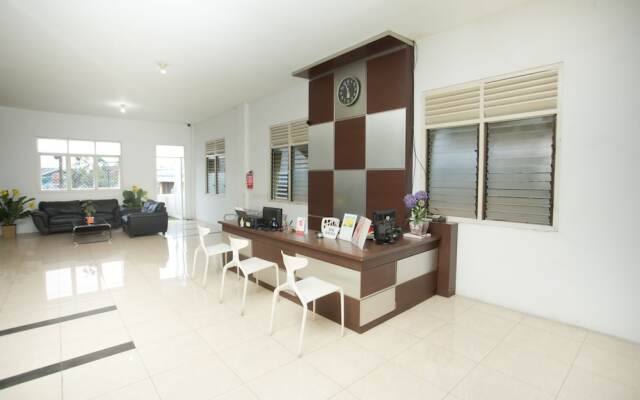 Lapan Lapan by OYO Rooms